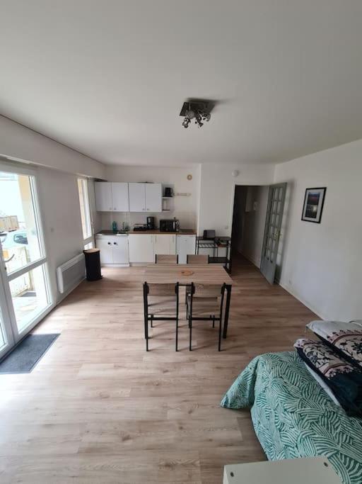 Appartamento 50M De La Plage: Studio Au Coeur Du Centre ! Saint-Cast-le-Guildo Esterno foto